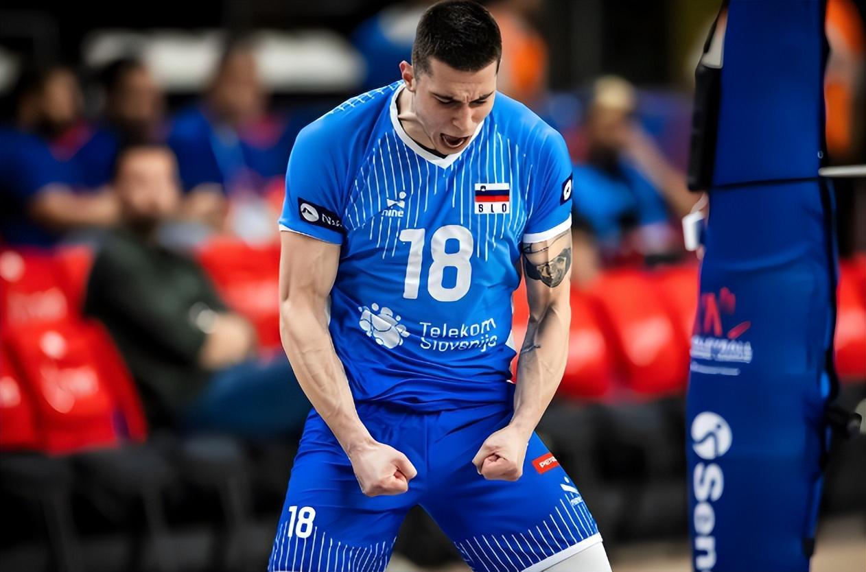 v体育-他或成U23国足首位归化国脚，曾在U21联赛拿过金靴，值得考虑